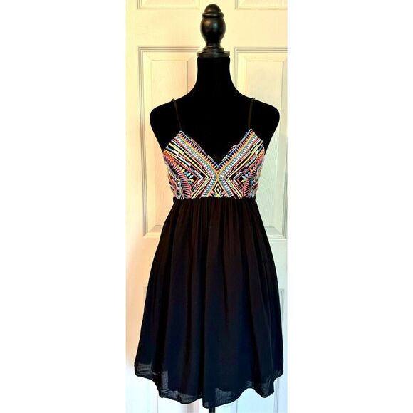 Pilyq Mosaic Embroidered Easy Going Spaghetti Strap Mini Dress With Back Ties XS - Picture 2 of 11